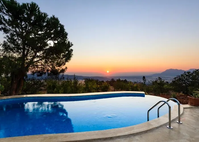 The Regency Βίλα